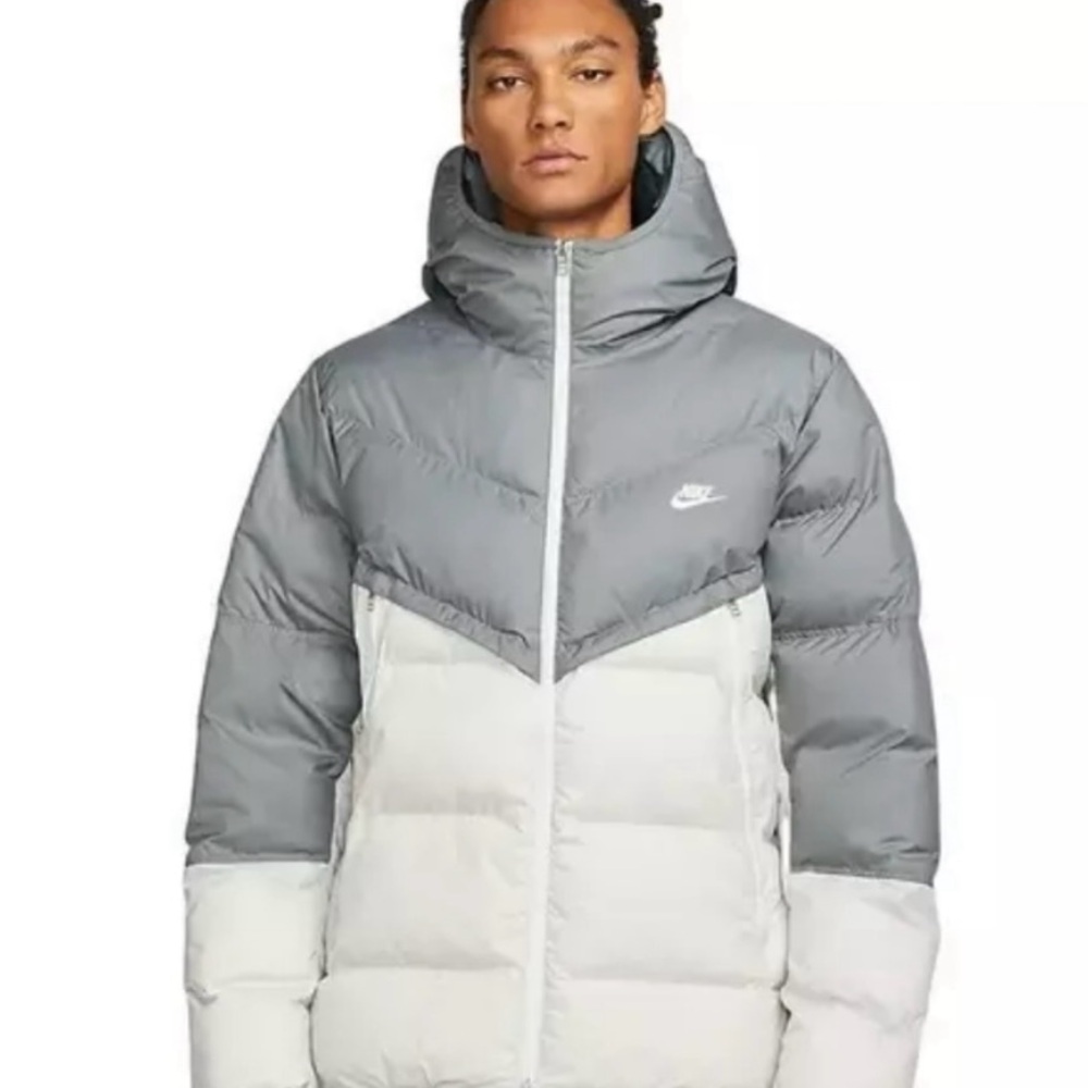 Nike Storm Fit Windrunner Mens Size L, Duck Down Fill, hood, winter, warm - Picture 1 of 7